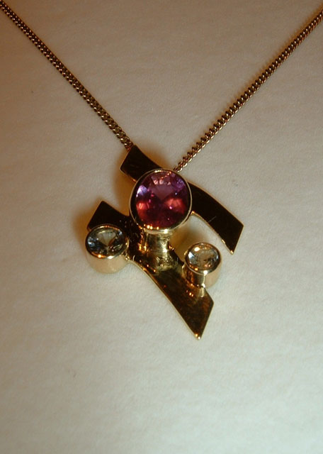 Diane's Sapphire Pendant